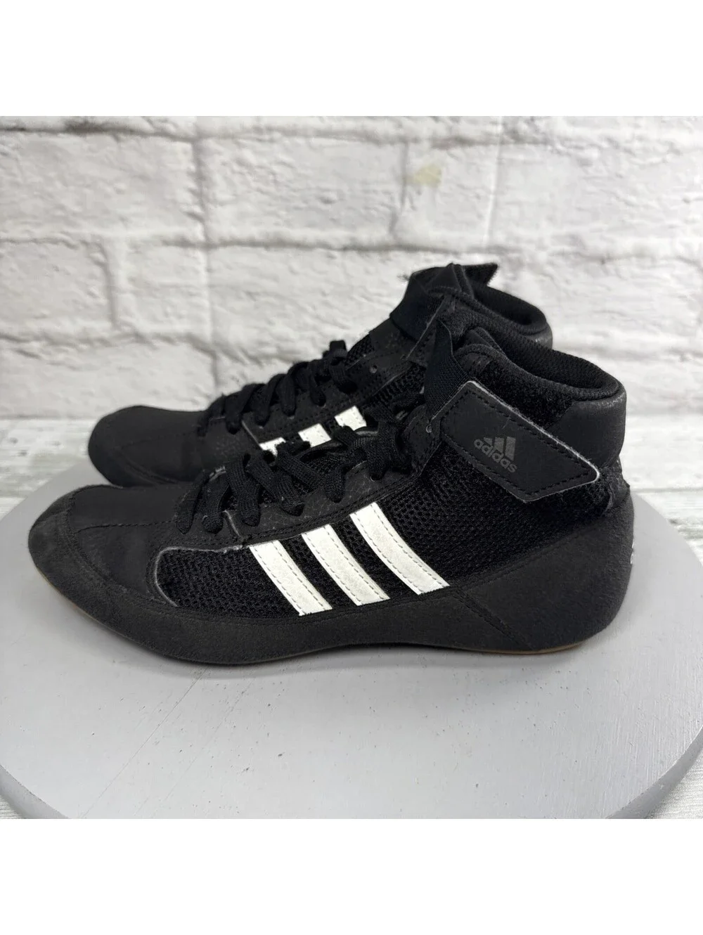 Adidas Athletic Wrestling Shoes Black White Youth Size 4 AQ3327